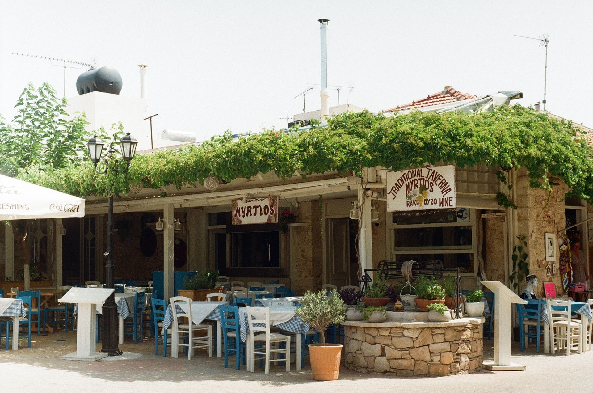 crete-restaurant.jpg